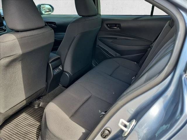Used 2025 Toyota Corolla LE FWD image 17
