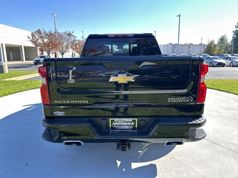 Used 2024 Chevrolet Silverado 1500 High Country w/ High Country Premium Package image 9