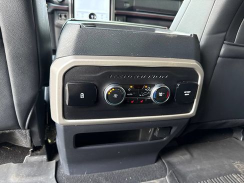 Used 2024 Ford Expedition Limited RWD image 28