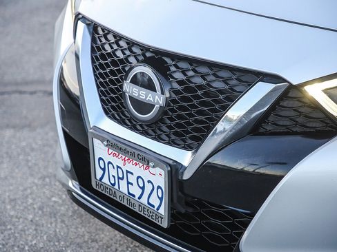 Used 2023 Nissan Maxima SV w/ Floor Mat Group image 11