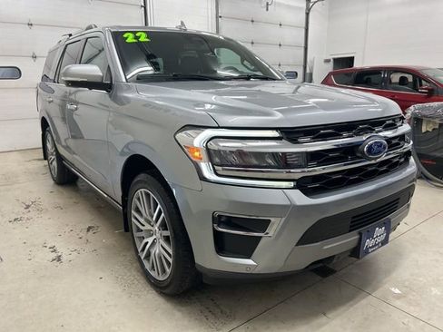 Used 2022 Ford Expedition Limited image 3