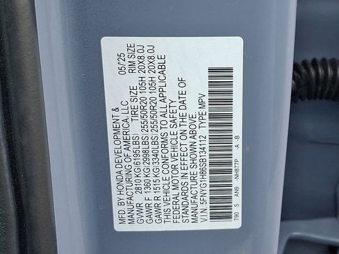 Used 2025 Honda Pilot Elite image 27