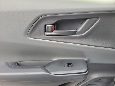 Used 2025 Toyota Prius LE image 12