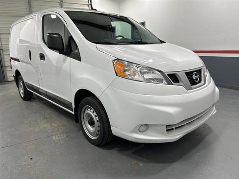 Used 2020 Nissan NV200 S w/ Back Door Glass Package image 2