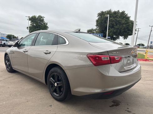Used 2024 Chevrolet Malibu LT FWD image 8
