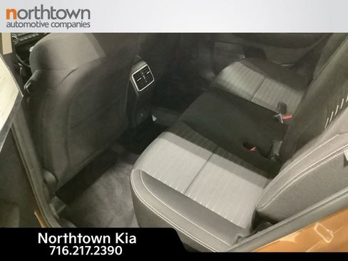 Certified 2020 Kia Sportage LX w/ LX Popular Package image 18