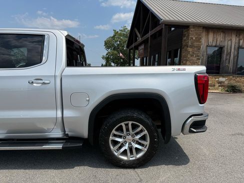 Used 2021 GMC Sierra 1500 SLT AWD/4WD image 38