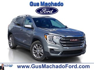 Used 2023 GMC Terrain SLT w/ Infotainment Package II image 1