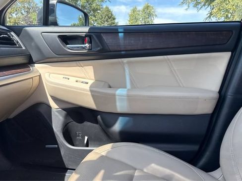 Used 2019 Subaru Outback 2.5i Limited AWD/4WD image 20
