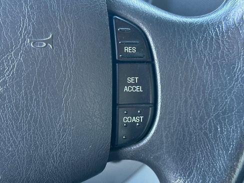 Used 2019 Ford E-350 and Econoline 350 Super Duty w/ Power Windows & Locks Group image 22