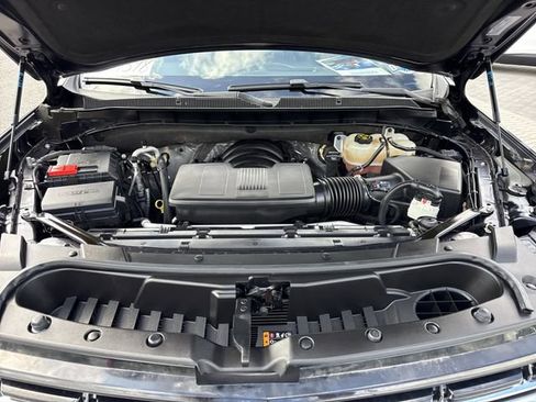 Used 2023 Chevrolet Suburban LT RWD image 51