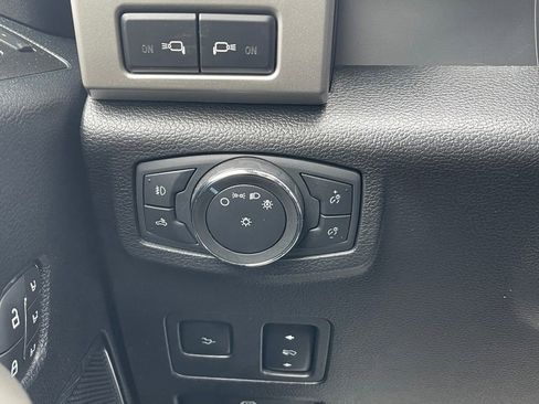 Used 2020 Ford F250 Lariat image 14