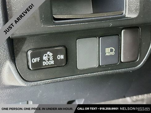 Used 2019 Toyota Tacoma SR5 AWD/4WD image 10