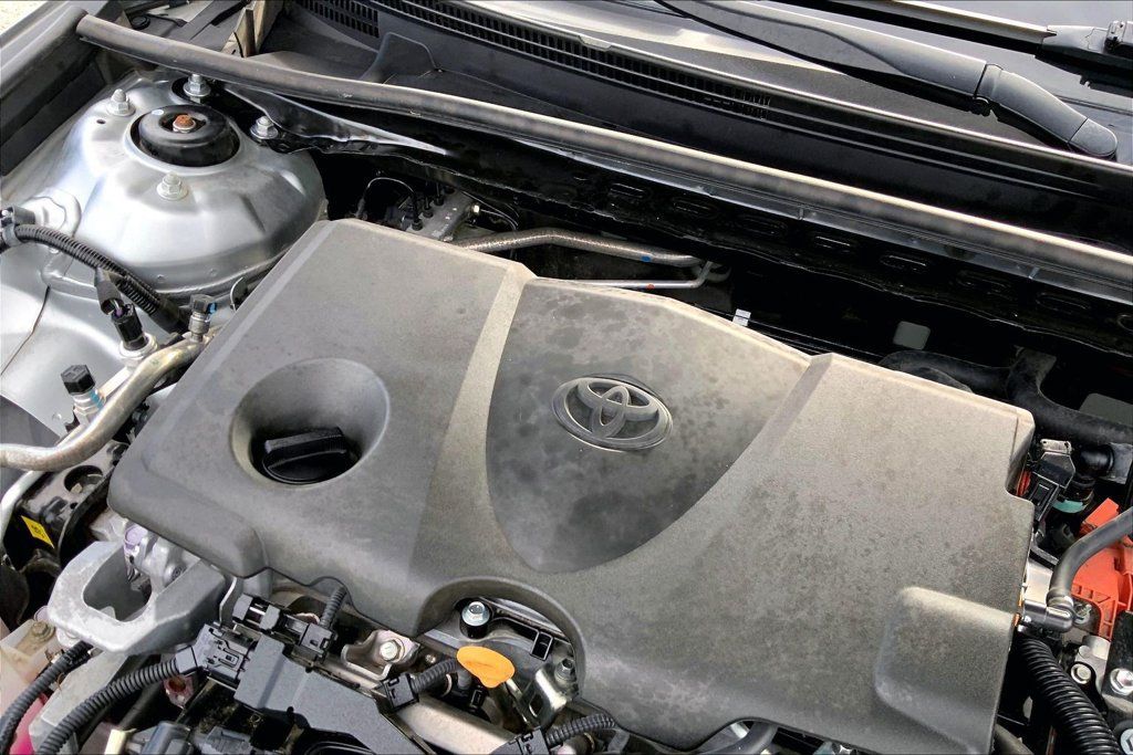 Used 2025 Toyota Camry LE FWD image 31