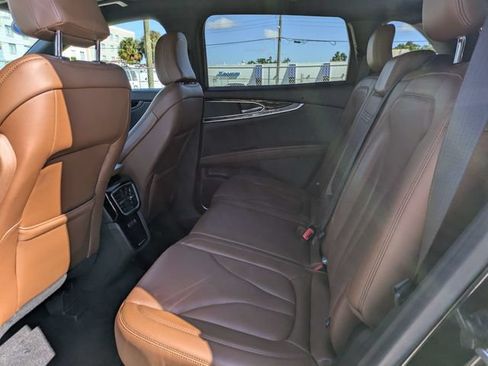 Used 2022 Lincoln Nautilus Reserve FWD image 13