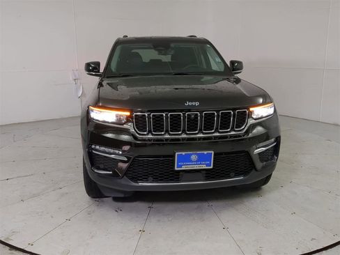 Used 2023 Jeep Grand Cherokee w/ Luxury Tech Group II image 9