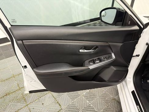 Used 2020 Nissan Sentra SR w/ Electronics Package FWD image 10