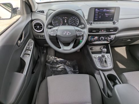 Certified 2022 Hyundai Kona SE FWD image 14