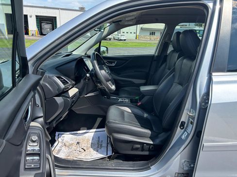 Used 2022 Subaru Forester Limited w/ Popular Package #3 AWD/4WD image 9