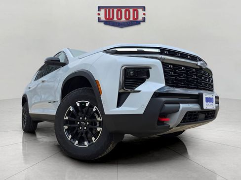 New 2026 Chevrolet Traverse Z71 w/ Enhanced Driving Package image 6