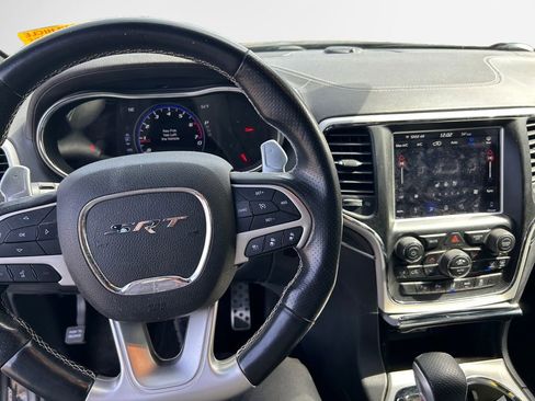 Certified 2018 Jeep Grand Cherokee SRT image 16