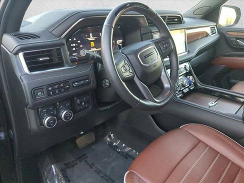 Used 2024 GMC Yukon Denali Ultimate image 10