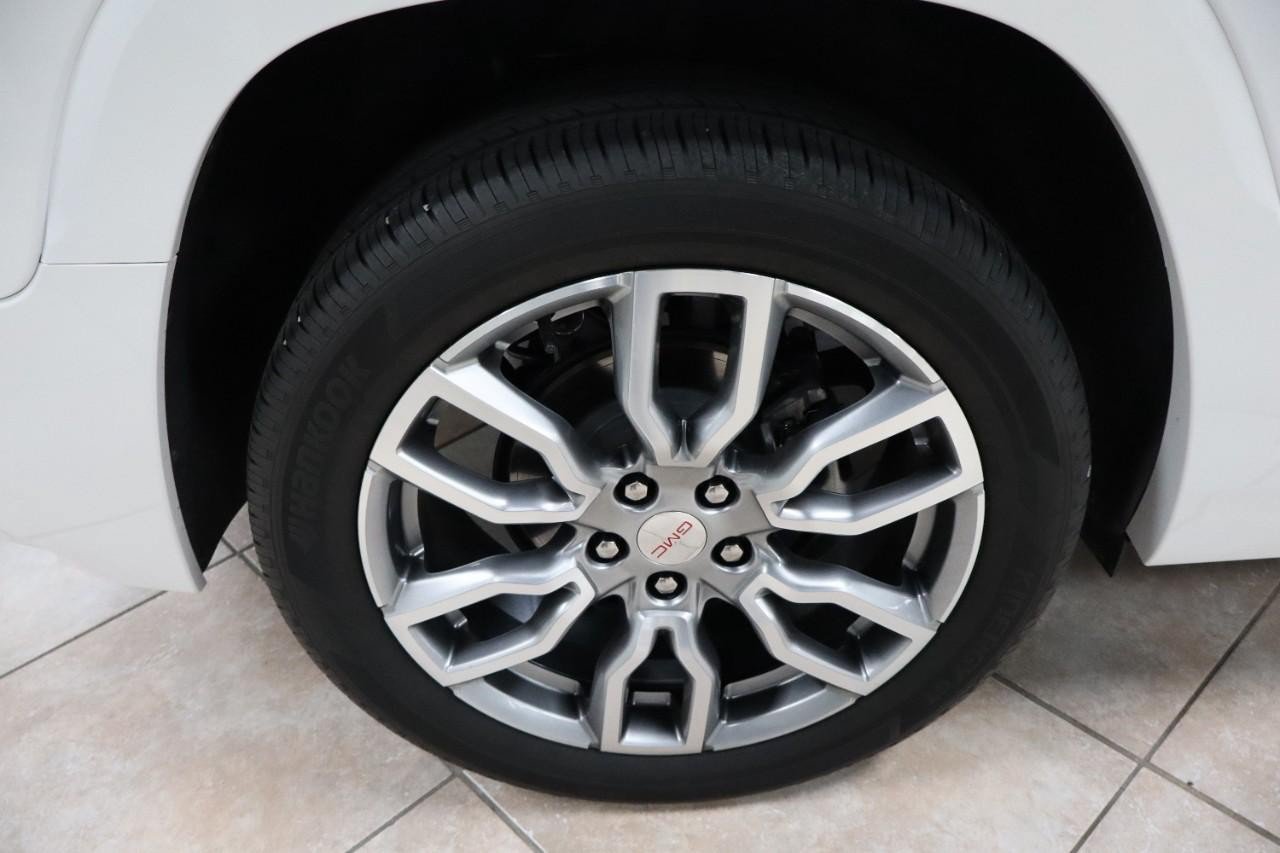 Used 2024 GMC Terrain Denali w/ Denali Premium Package AWD/4WD image 40