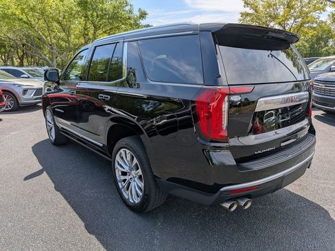 Used 2023 GMC Yukon Denali w/ LPO, Floor Liner Package AWD/4WD image 6