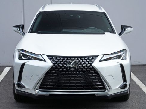 Used 2022 Lexus UX 200 w/ Accessory Package (Z2) FWD image 44