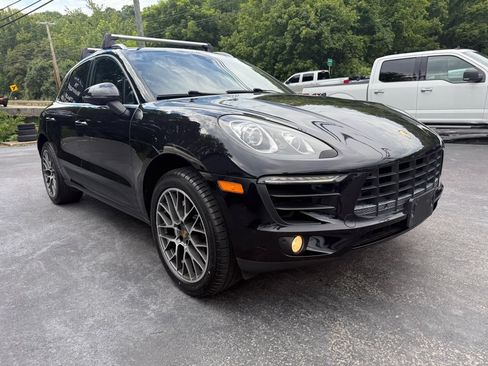 Used 2015 Porsche Macan S w/ Premium Package Plus AWD/4WD image 4