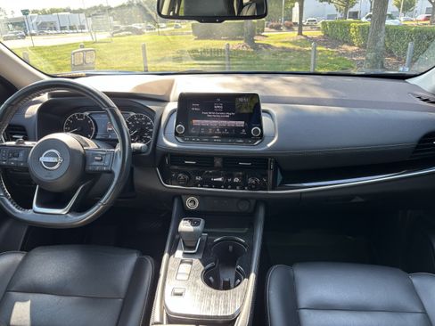 Used 2023 Nissan Rogue SL FWD image 32