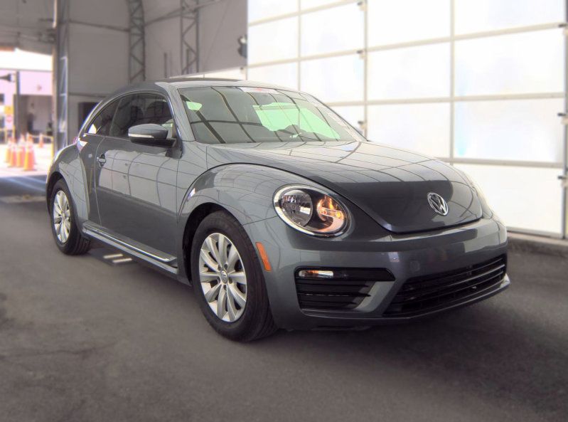 Used 2019 Volkswagen Beetle 2.0T S FWD image 5