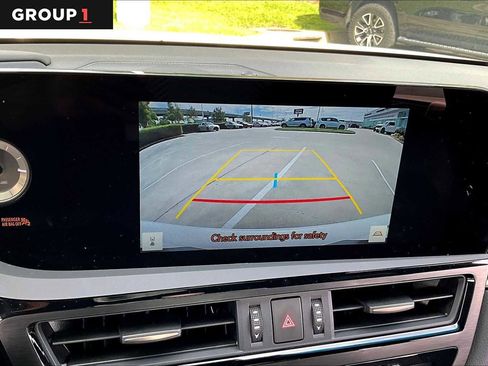 Used 2025 Lexus ES 350 w/ Premium Package image 24