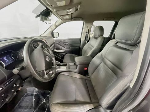 Used 2024 Nissan Frontier SV w/ SV Convenience Package RWD image 21