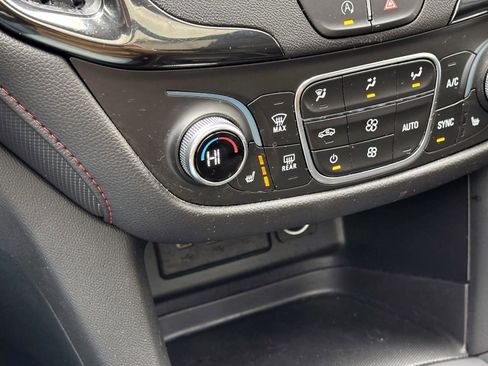 Certified 2023 Chevrolet Equinox RS w/ LPO, Floor Liner Package image 25