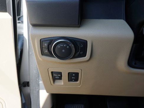 Used 2015 Ford F150 XLT w/ Equipment Group 302A Luxury image 21