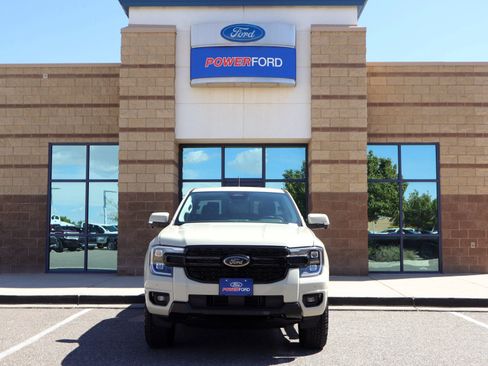 Used 2025 Ford Ranger Lariat w/ FX4 Off-Road Package image 3