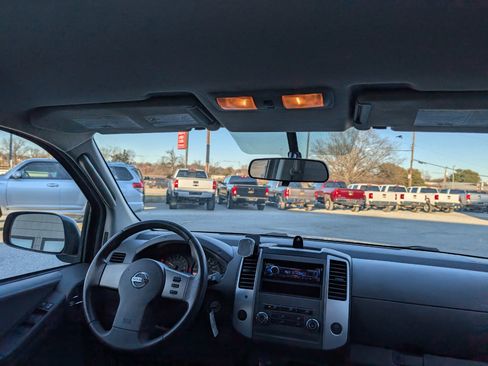 Used 2011 Nissan Xterra S image 14