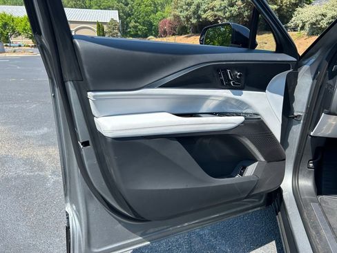 Used 2025 Cadillac Lyriq Sport RWD image 57