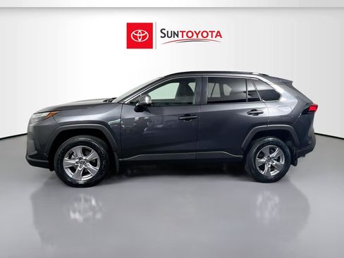 Used 2025 Toyota RAV4 XLE w/ Convenience Package FWD image 7