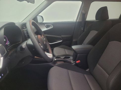Used 2024 Kia Soul LX w/ Option Group 015 image 17