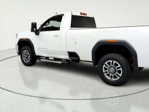 Used 2022 GMC Sierra 2500 SLE w/ SLE Convenience Package AWD/4WD image 3