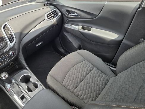 Used 2024 Chevrolet Equinox LT AWD/4WD image 44