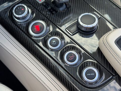 Used 2012 Mercedes-Benz SLS AMG Roadster image 31