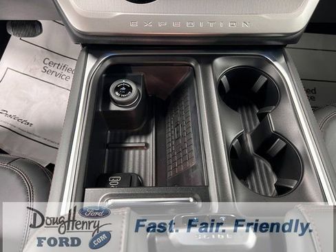 New 2025 Ford Expedition Active image 51