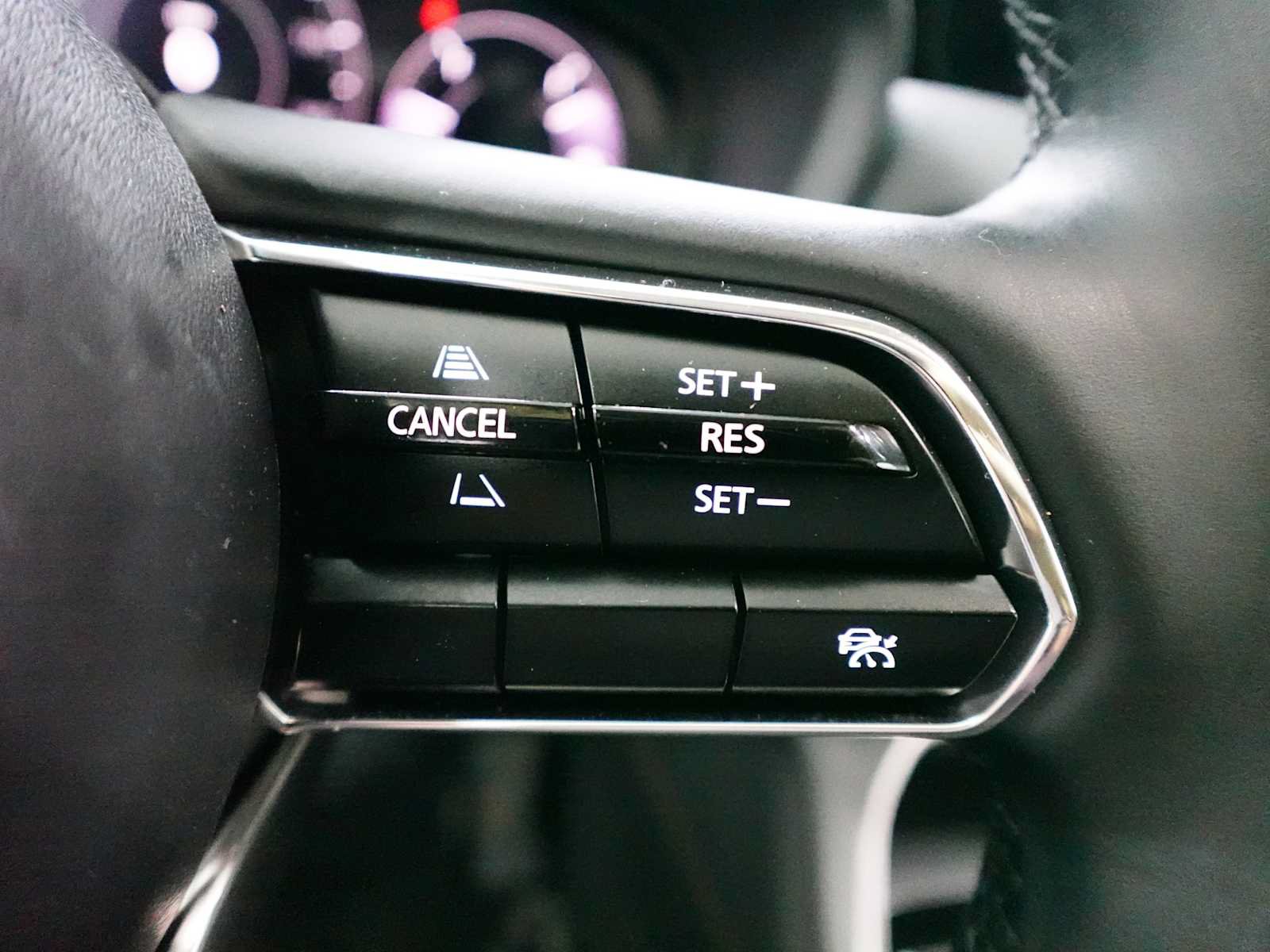 Used 2024 MAZDA CX-90 Plug-In Hybrid w/ Preferred AWD/4WD image 18