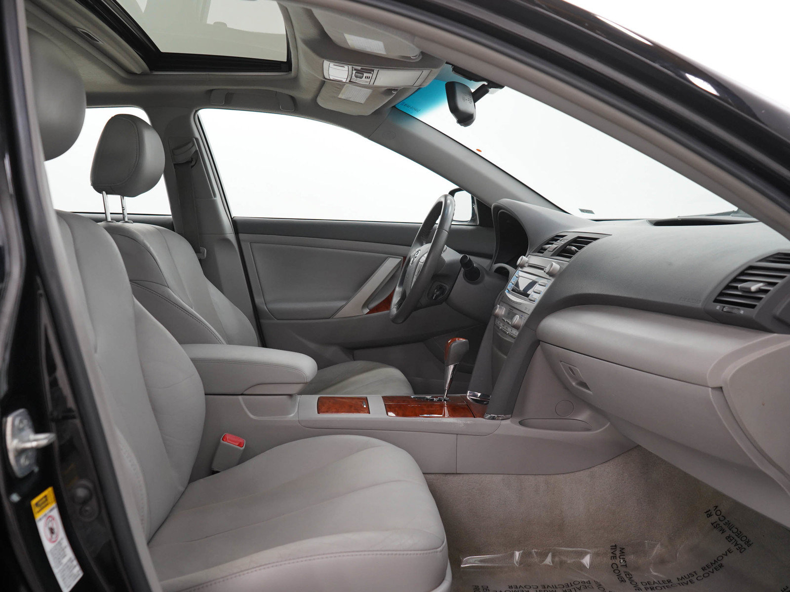 Used 2011 Toyota Camry XLE w/ XLE Extra-Value Pkg #1 FWD image 12