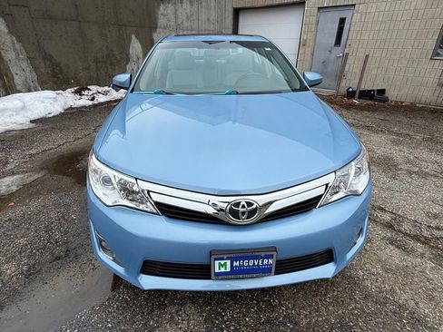 Used 2012 Toyota Camry XLE w/ Leather Pkg image 9
