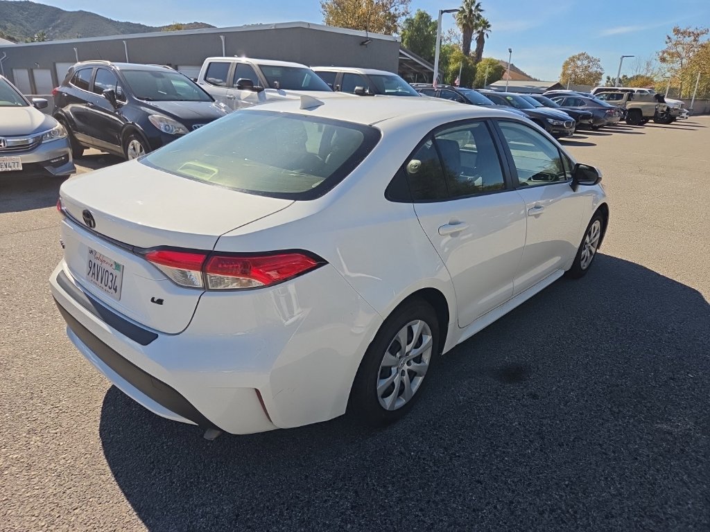 Used 2022 Toyota Corolla LE FWD image 5