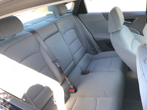 Used 2022 Chevrolet Malibu LT FWD image 12
